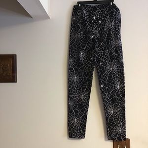 Poof New York Halloween leggings. Size M/L